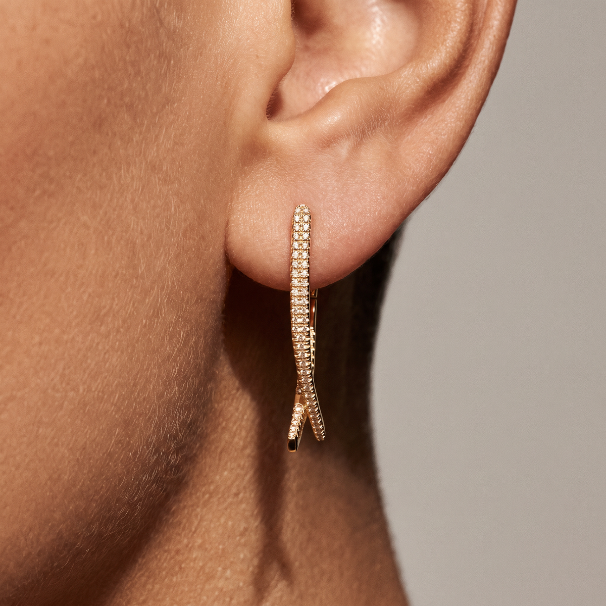 What Is Pavé Jewelry? Meaning, Settings and Care