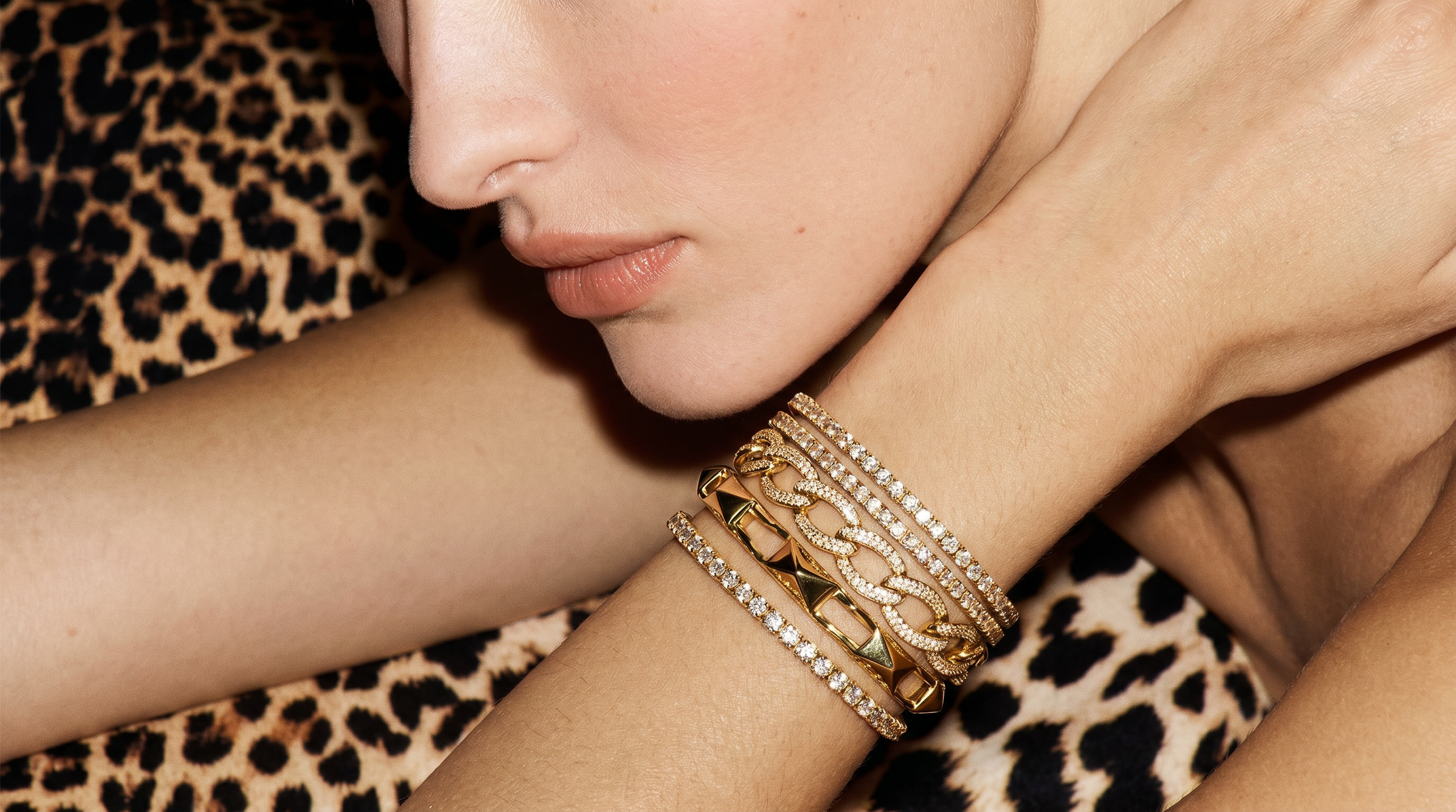 How to Choose a Gold Bracelet: Style, Fit, and Everyday Wear