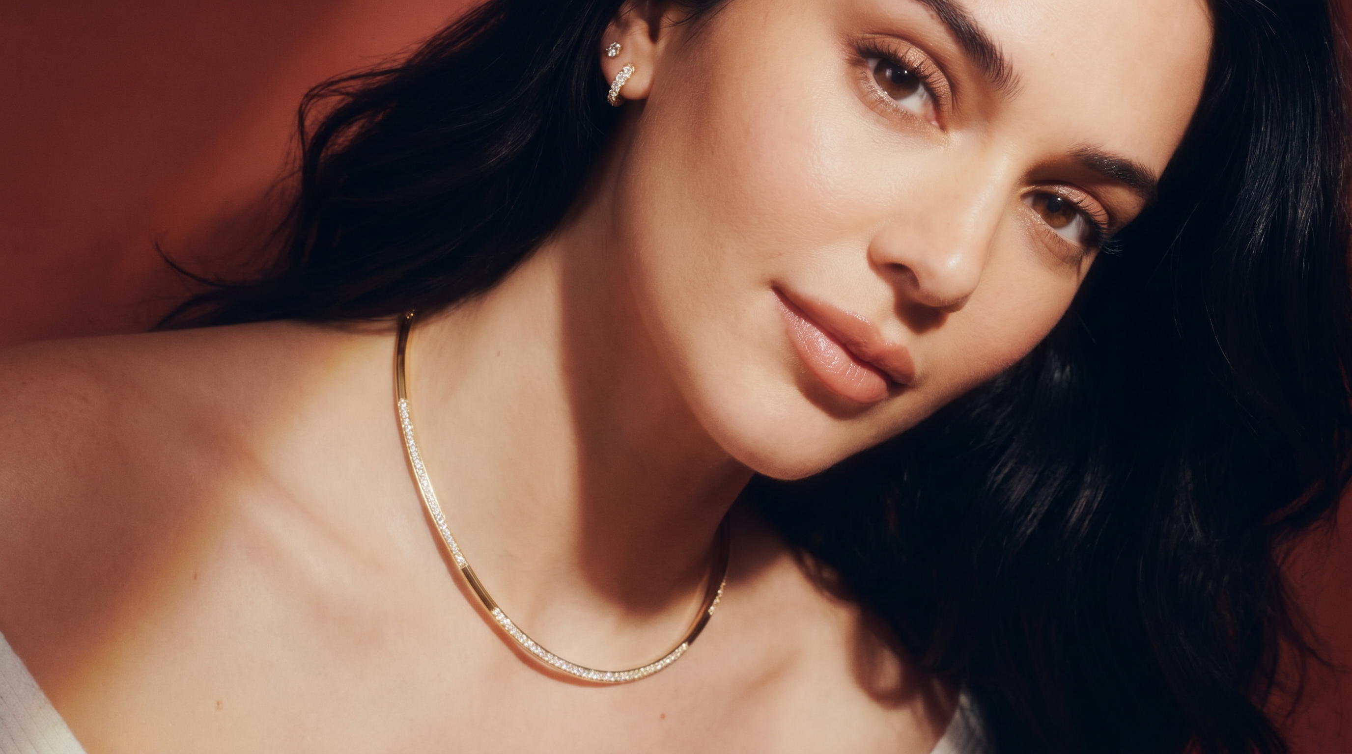 How to Wear Gold Jewelry With Any Outfit