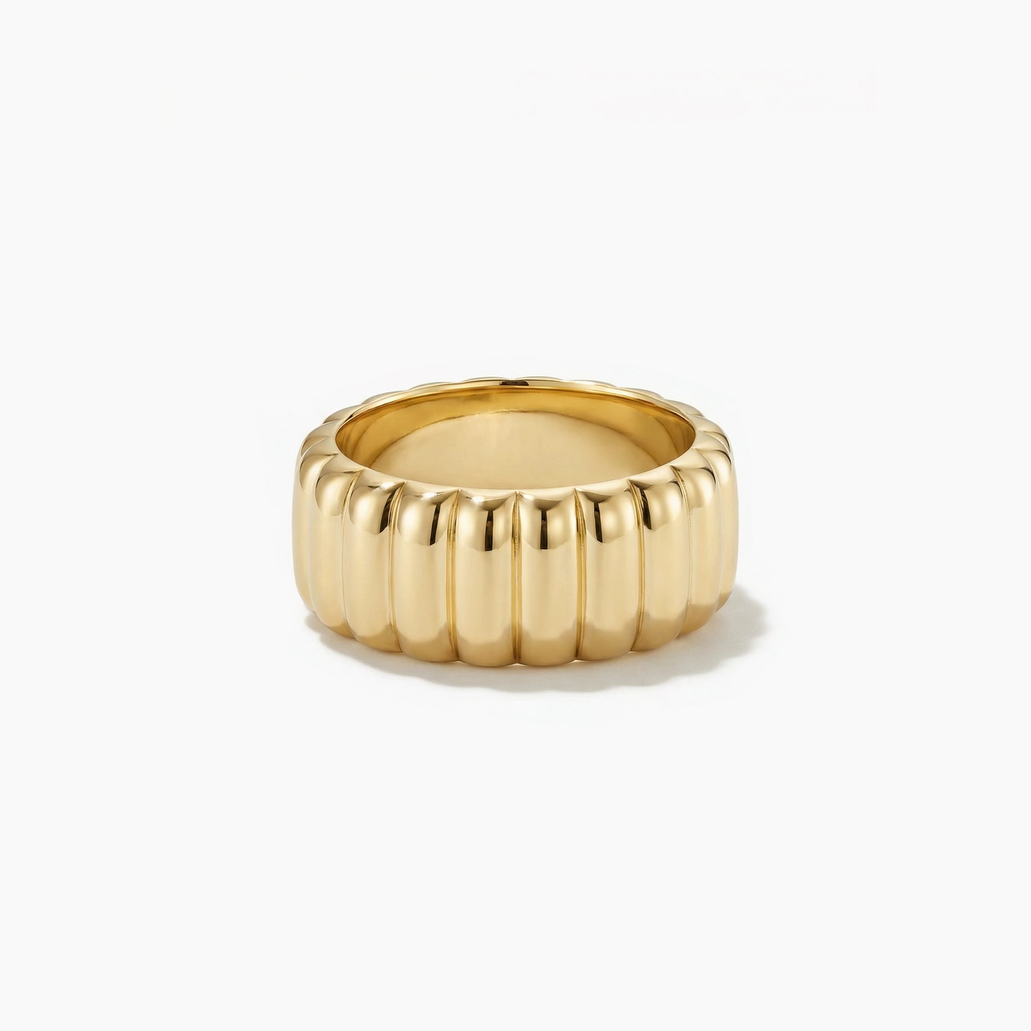 Ribbed Bold Ring