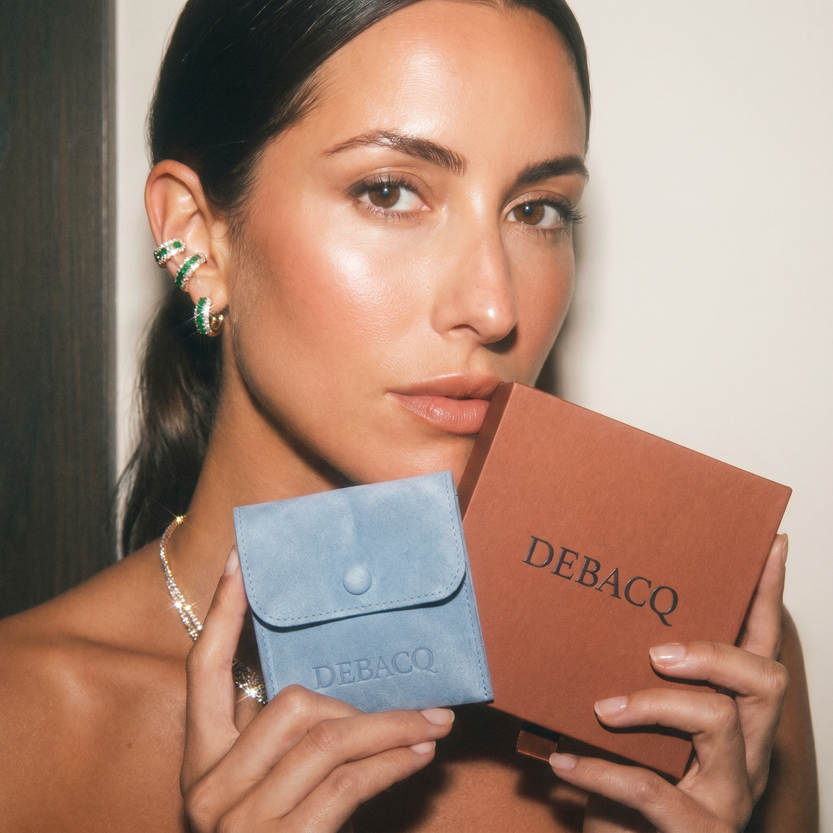 The DEBACQ Edit: Curves, Geometry and Color