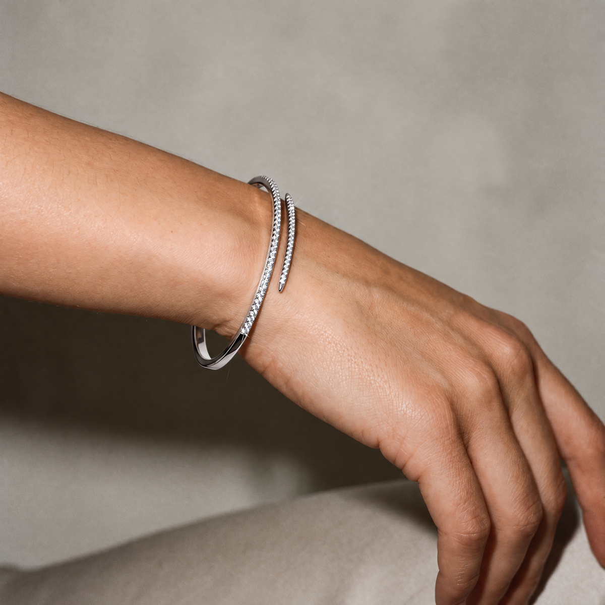 #metal_18K White Gold Plated