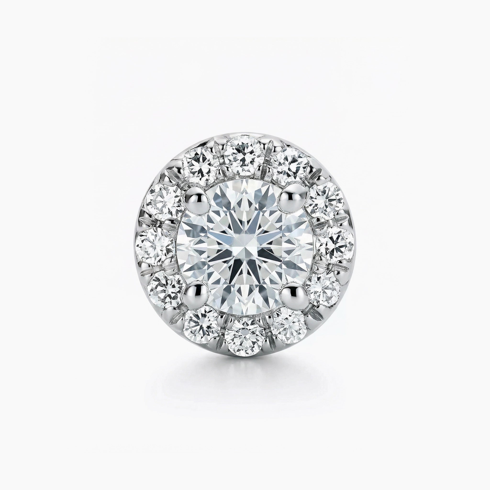 The Halo Solitaire Stud